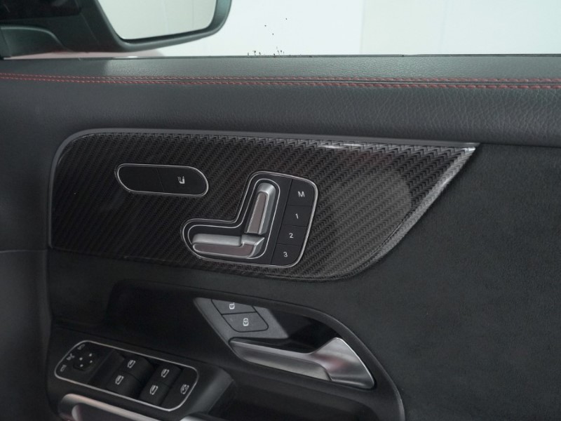 2023 (73) MERCEDES-BENZ GLB 220d 4M AMG Line Prem  PLUS Night Ed 5dr 8G-Tronic 5197174