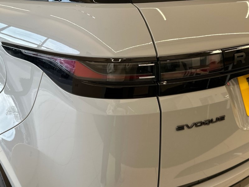 2025 (25) LAND ROVER RANGE ROVER EVOQUE 1.5 P270e Dynamic SE 5dr Auto 4971454