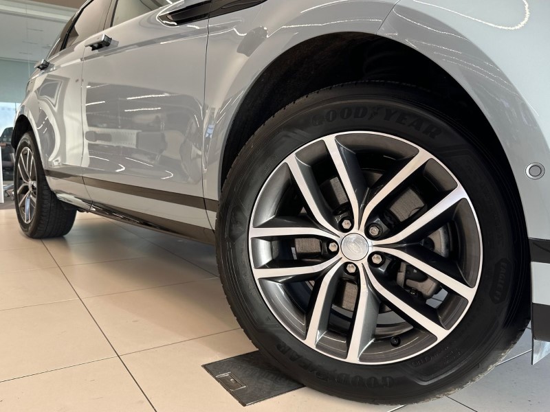 2025 (25) LAND ROVER RANGE ROVER EVOQUE 1.5 P270e Dynamic SE 5dr Auto 4971480