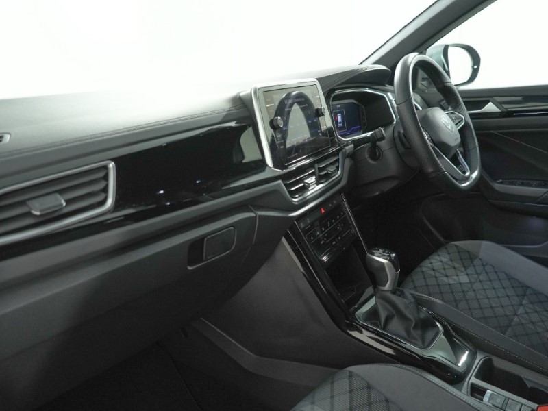 2023 (23) VOLKSWAGEN T-ROC 1.5 TSI R-Line 5dr DSG 5207417