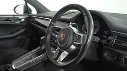 2020 (20) PORSCHE MACAN S 5dr PDK 5225233