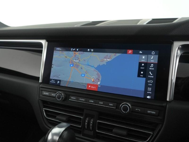 2020 (20) PORSCHE MACAN S 5dr PDK 5225254