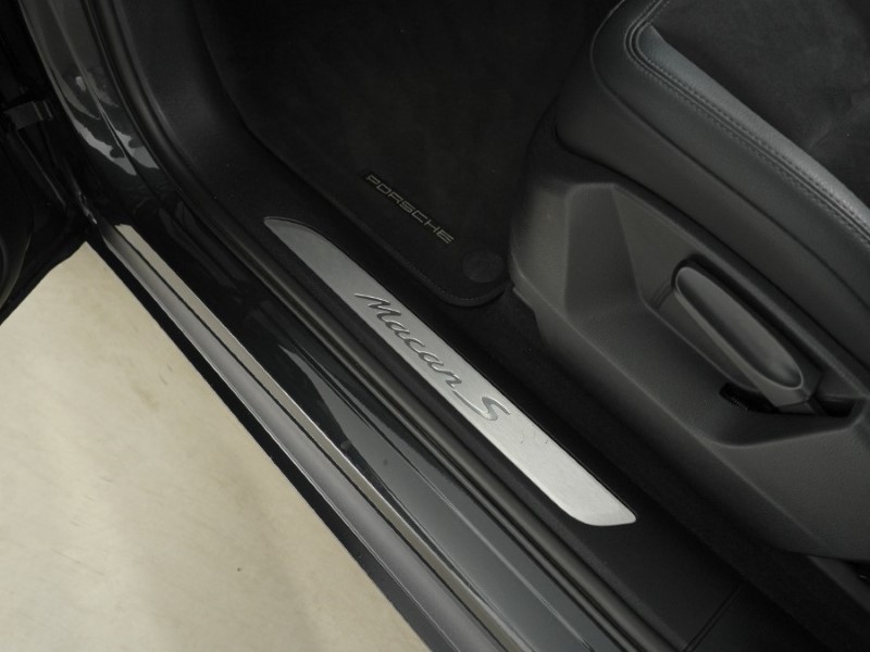 2020 (20) PORSCHE MACAN S 5dr PDK 5225214