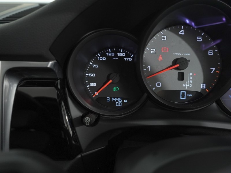 2020 (20) PORSCHE MACAN S 5dr PDK 5225240