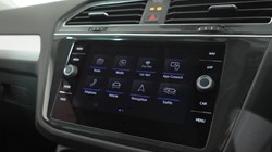 2020 (70) VOLKSWAGEN TIGUAN 1.5 TSi EVO 150 Match 5dr 5224777