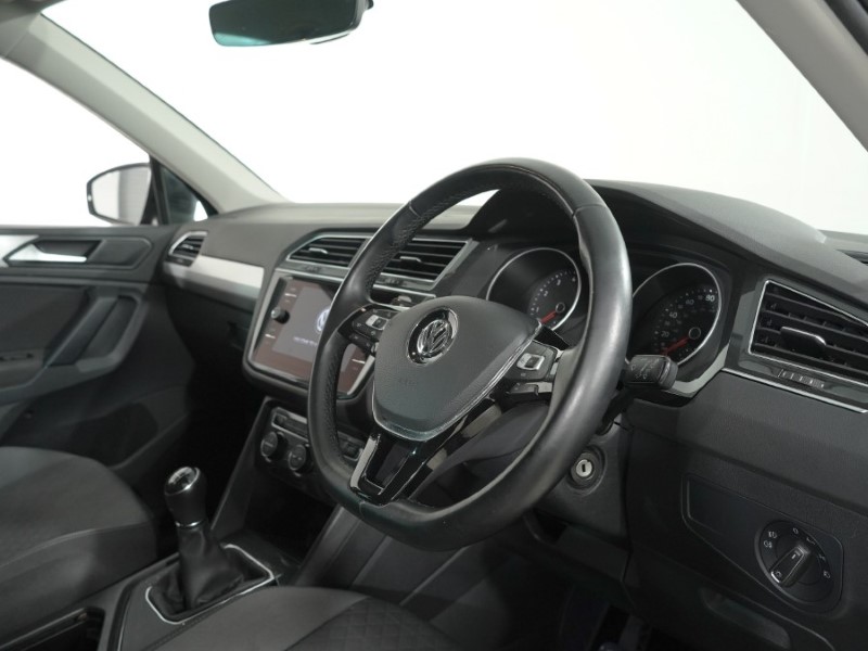 2020 (70) VOLKSWAGEN TIGUAN 1.5 TSi EVO 150 Match 5dr 5224751