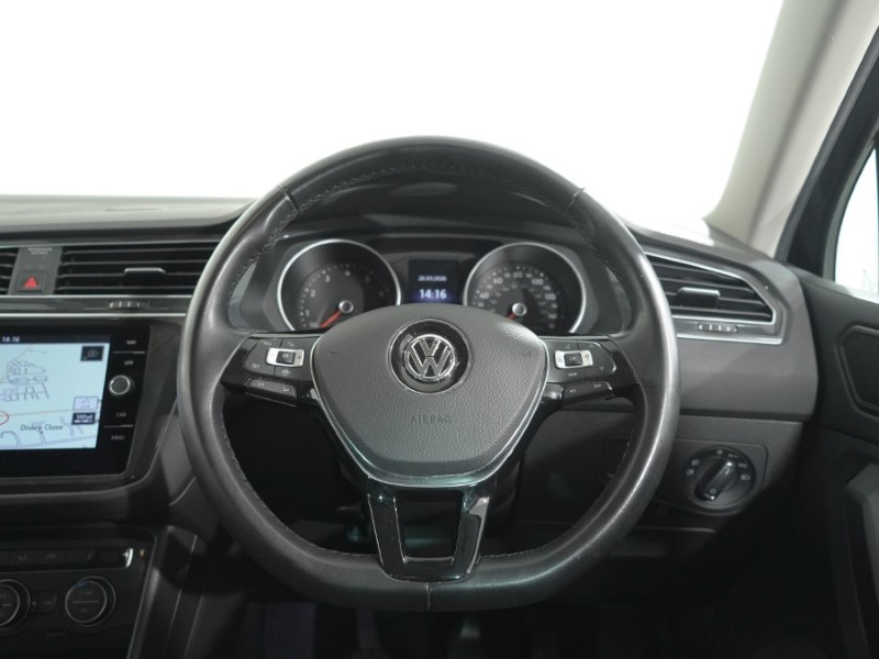 2020 (70) VOLKSWAGEN TIGUAN 1.5 TSi EVO 150 Match 5dr 5224764