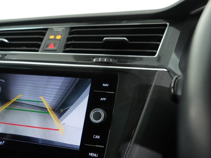 2020 (70) VOLKSWAGEN TIGUAN 1.5 TSi EVO 150 Match 5dr 5224774