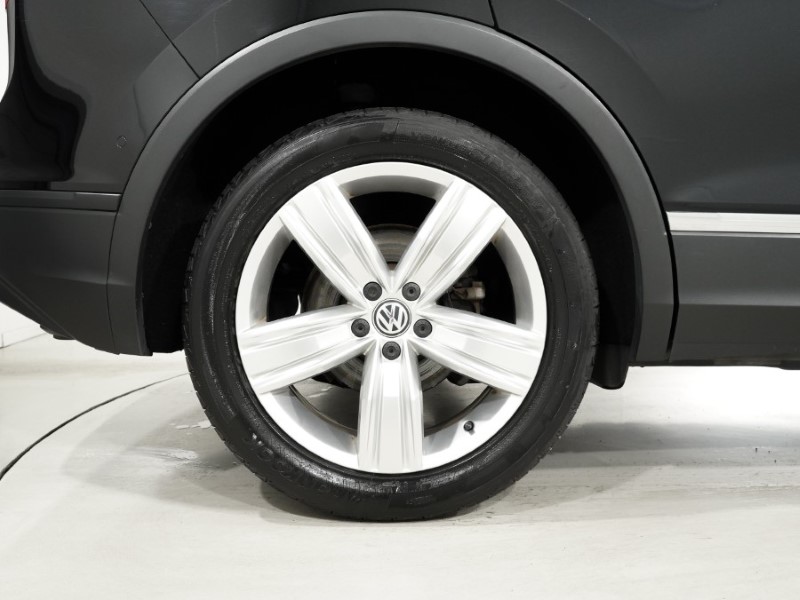 2020 (70) VOLKSWAGEN TIGUAN 1.5 TSi EVO 150 Match 5dr 5224755