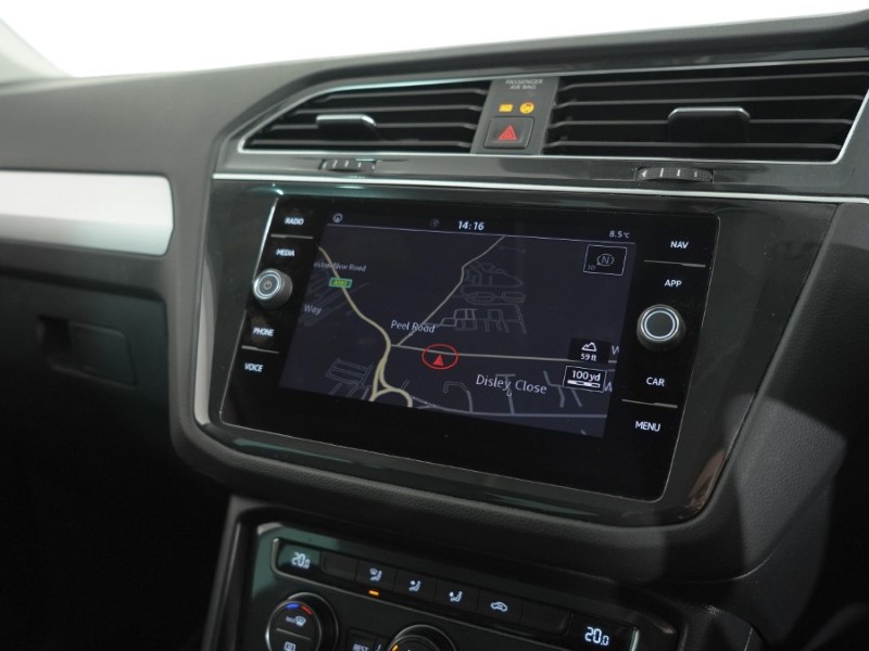 2020 (70) VOLKSWAGEN TIGUAN 1.5 TSi EVO 150 Match 5dr 5224767