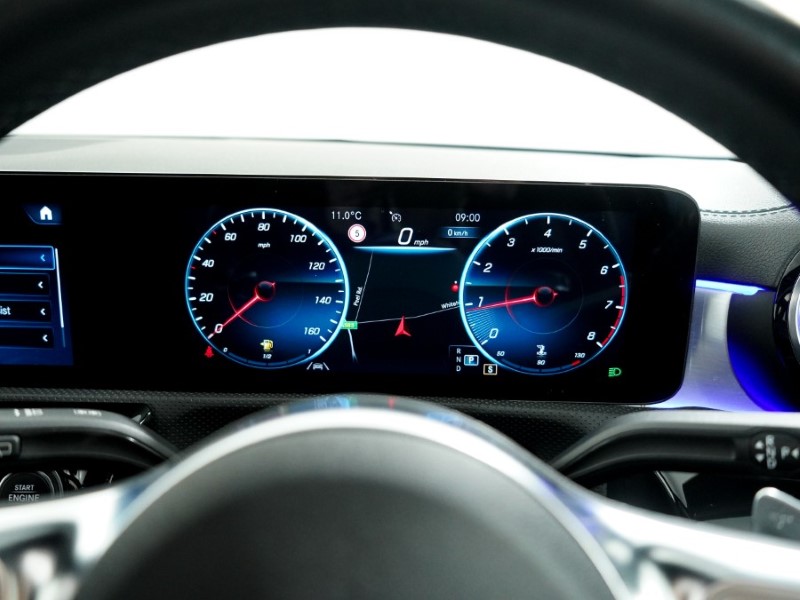 2021 (70) MERCEDES-BENZ A CLASS A200 Exclusive Edition 5dr Auto 5227311