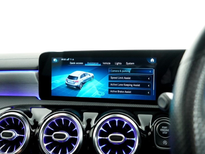 2021 (70) MERCEDES-BENZ A CLASS A200 Exclusive Edition 5dr Auto 5227309