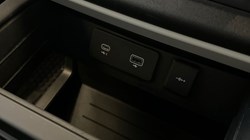 2022 (72) LAND ROVER DEFENDER 3.0 D250 SE 110 5dr Auto 4964234