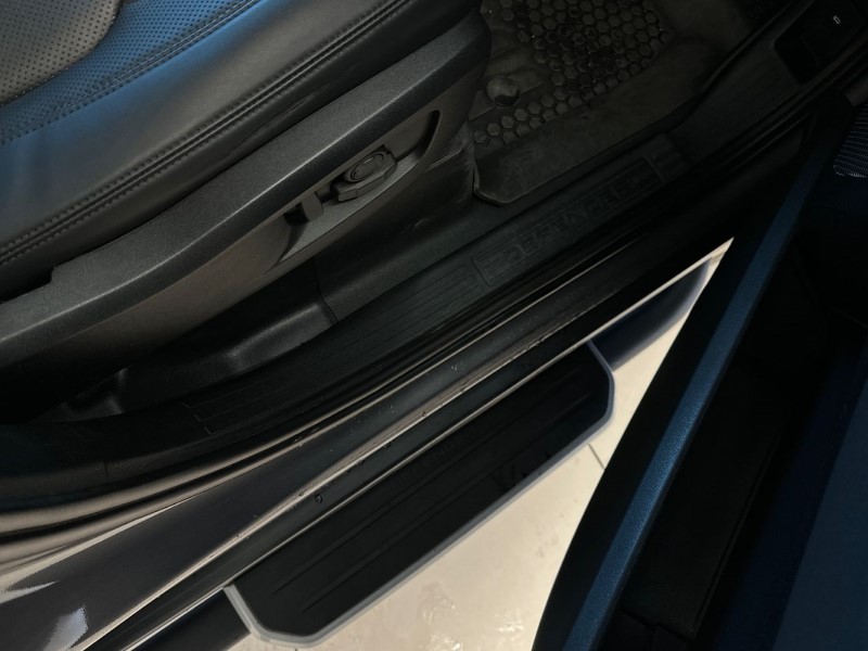 2022 (72) LAND ROVER DEFENDER 3.0 D250 SE 110 5dr Auto 4964237