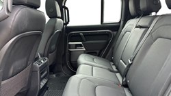 2022 (72) LAND ROVER DEFENDER 3.0 D250 SE 110 5dr Auto 4964204