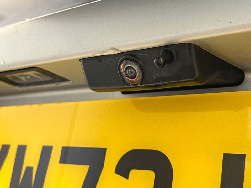 2022 (72) LAND ROVER DEFENDER 3.0 D250 SE 110 5dr Auto 4964239