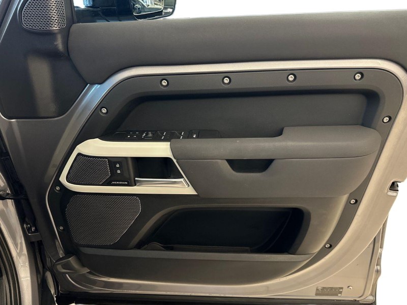 2022 (72) LAND ROVER DEFENDER 3.0 D250 SE 110 5dr Auto 4964222