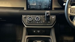 2022 (72) LAND ROVER DEFENDER 3.0 D250 SE 110 5dr Auto 4964214