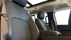 2022 (72) LAND ROVER DEFENDER 3.0 D250 SE 110 5dr Auto 4964226