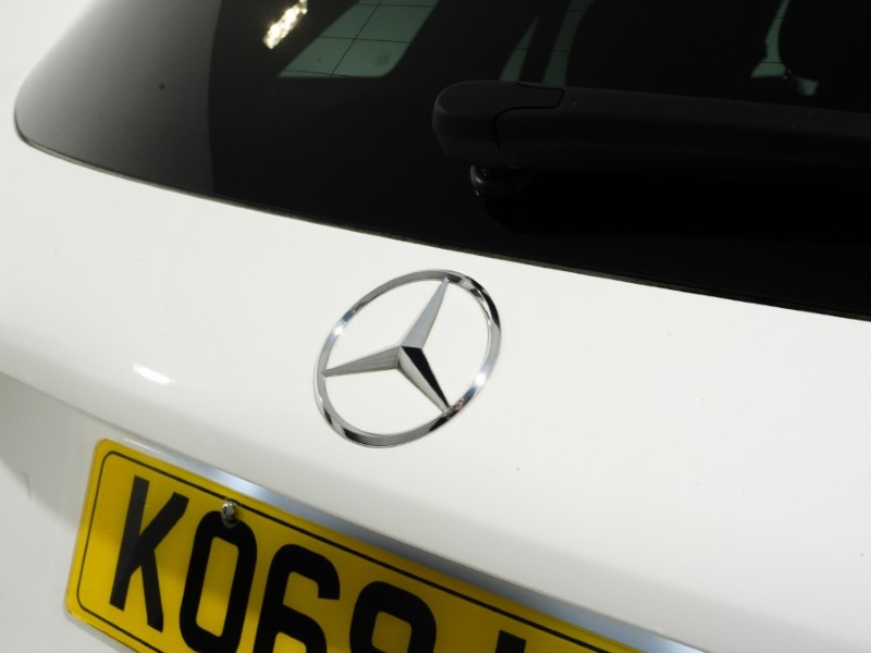 2020 (69) MERCEDES-BENZ GLC 220d 4Matic AMG Line Premium 5dr 9G-Tronic 5245922