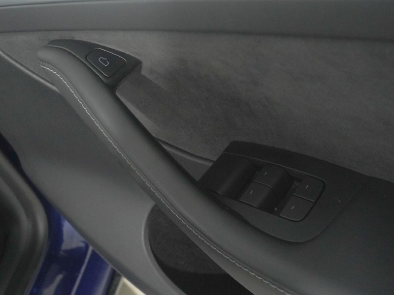 2023 (23) TESLA MODEL Y Long Range AWD 5dr Auto 5247882