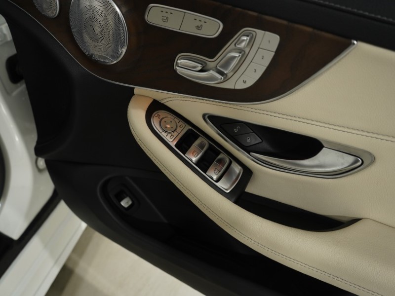 2017 (17) MERCEDES-BENZ C CLASS C200 AMG Line Premium Plus 2dr Auto 5263487