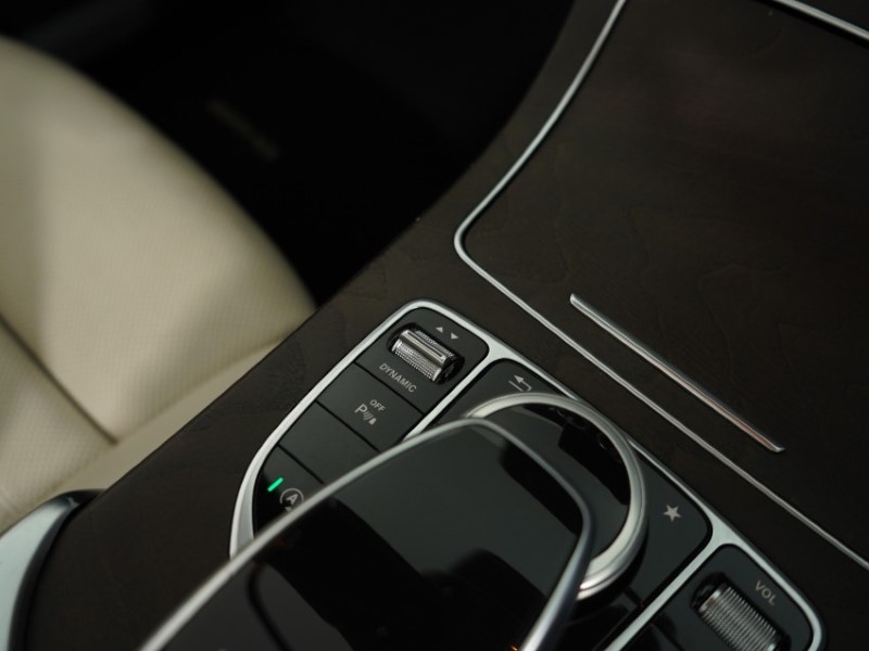 2017 (17) MERCEDES-BENZ C CLASS C200 AMG Line Premium Plus 2dr Auto 5263471