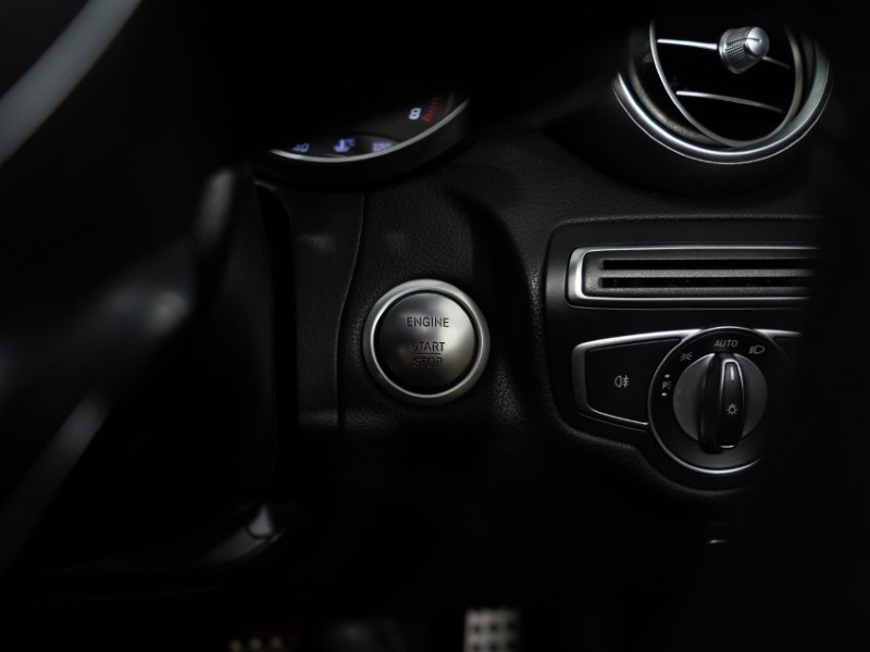 2017 (17) MERCEDES-BENZ C CLASS C200 AMG Line Premium Plus 2dr Auto 5263483