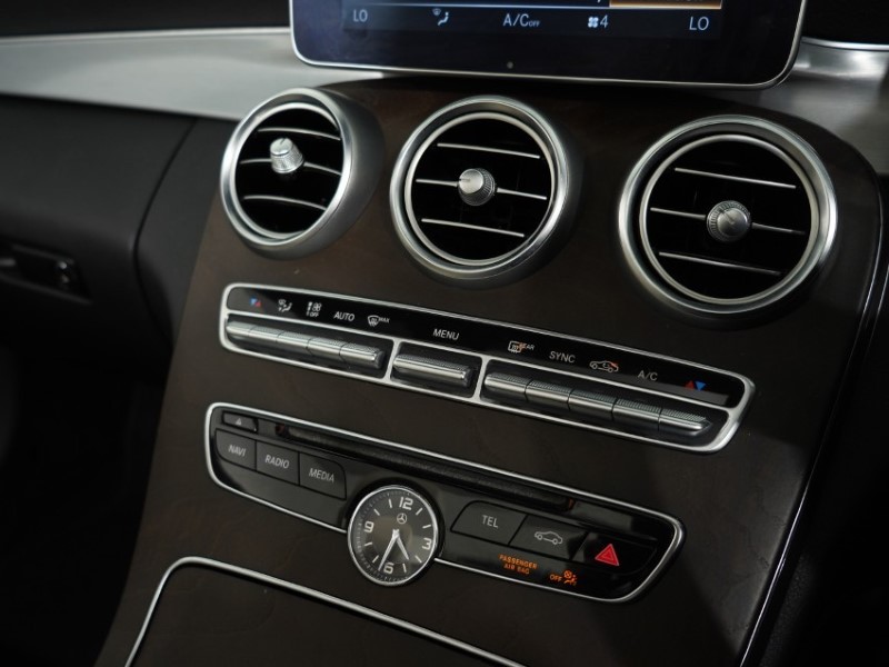 2017 (17) MERCEDES-BENZ C CLASS C200 AMG Line Premium Plus 2dr Auto 5263474