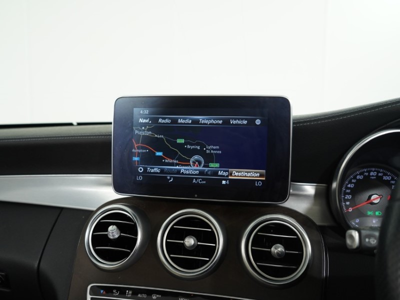 2017 (17) MERCEDES-BENZ C CLASS C200 AMG Line Premium Plus 2dr Auto 5263476