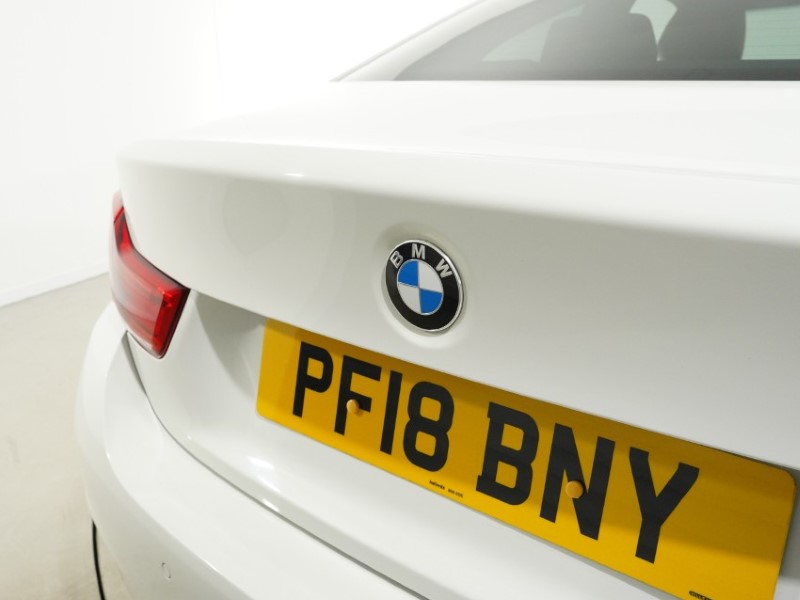 2018 (18) BMW 4 SERIES 420d [190] M Sport 2dr Auto [Professional Media] 5261413