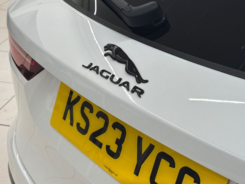 2023 (23) JAGUAR F-PACE 2.0 D200 R-Dynamic SE Black 5dr Auto AWD 4959334