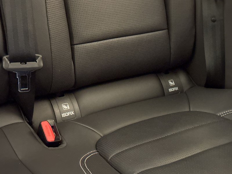 2023 (23) JAGUAR F-PACE 2.0 D200 R-Dynamic SE Black 5dr Auto AWD 4959325