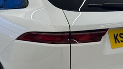 2023 (23) JAGUAR F-PACE 2.0 D200 R-Dynamic SE Black 5dr Auto AWD 4959307