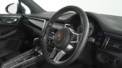 2020 (20) PORSCHE MACAN S 5dr PDK 5267400