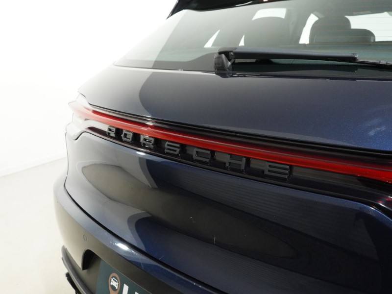 2020 (20) PORSCHE MACAN S 5dr PDK 5267381