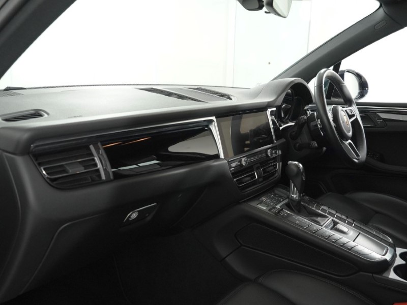 2020 (20) PORSCHE MACAN S 5dr PDK 5267385