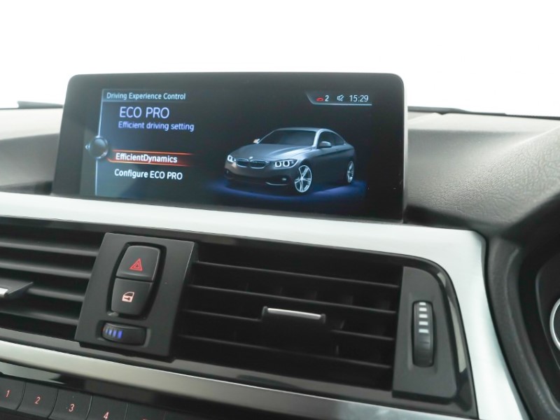 2016 (66) BMW 4 SERIES 420d [190] M Sport 2dr Auto [Professional Media] 5279602