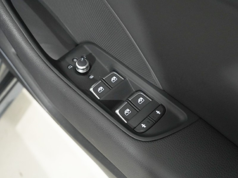 2020 (70) AUDI A3 35 TFSI Black Edition 5dr 5269187