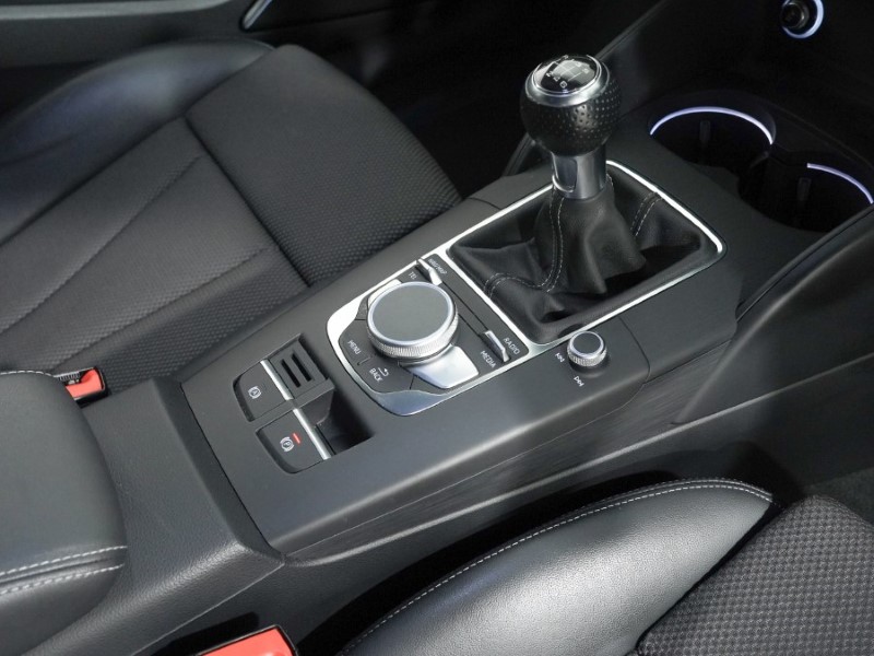 2020 (70) AUDI A3 35 TFSI Black Edition 5dr 5269185