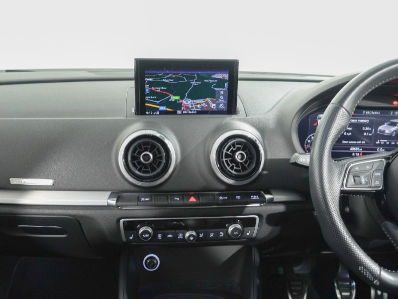 2020 (70) AUDI A3 35 TFSI Black Edition 5dr 5269177