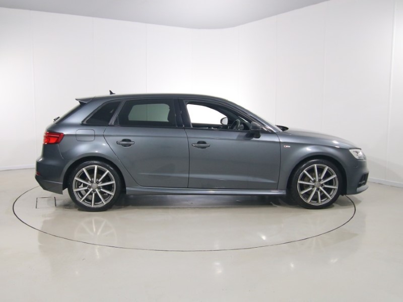 2020 (70) AUDI A3 35 TFSI Black Edition 5dr 5269219