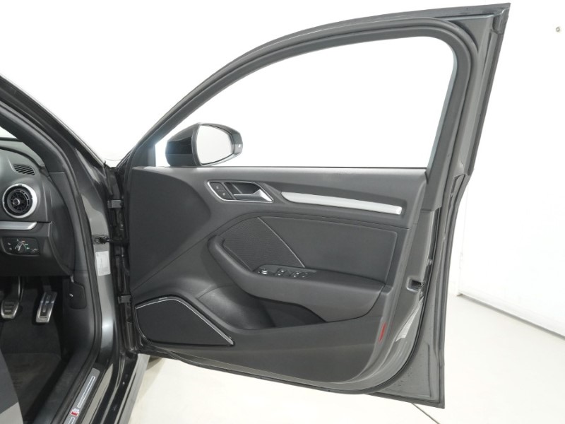 2020 (70) AUDI A3 35 TFSI Black Edition 5dr 5269186