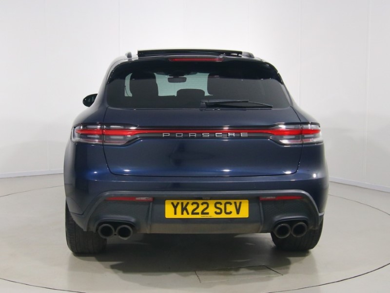 2022 (22) PORSCHE MACAN 5dr PDK 5274098