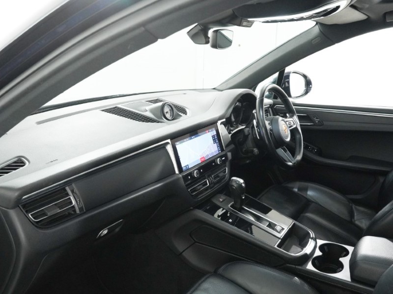 2022 (22) PORSCHE MACAN 5dr PDK 5274066