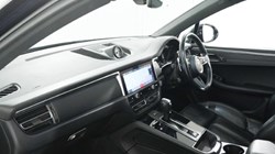 2022 (22) PORSCHE MACAN 5dr PDK 5274066