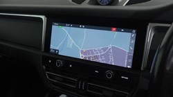 2022 (22) PORSCHE MACAN 5dr PDK 5274087