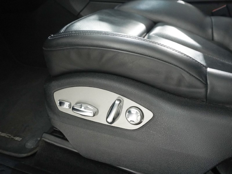 2022 (22) PORSCHE MACAN 5dr PDK 5274068