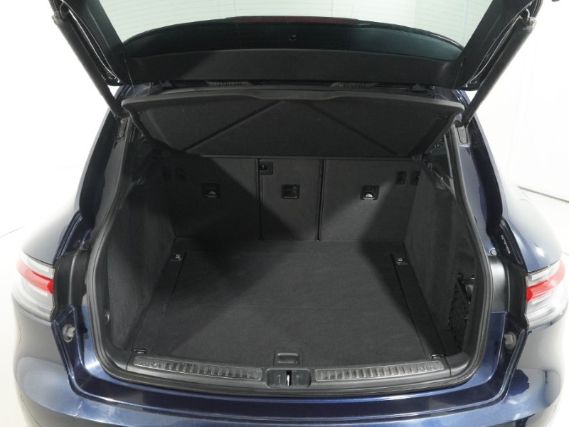 2022 (22) PORSCHE MACAN 5dr PDK 5274065