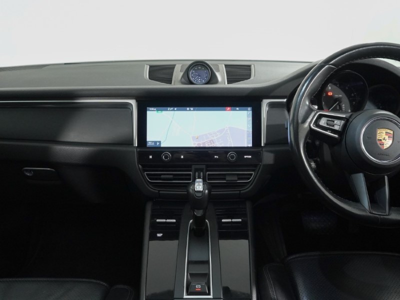 2022 (22) PORSCHE MACAN 5dr PDK 5274070